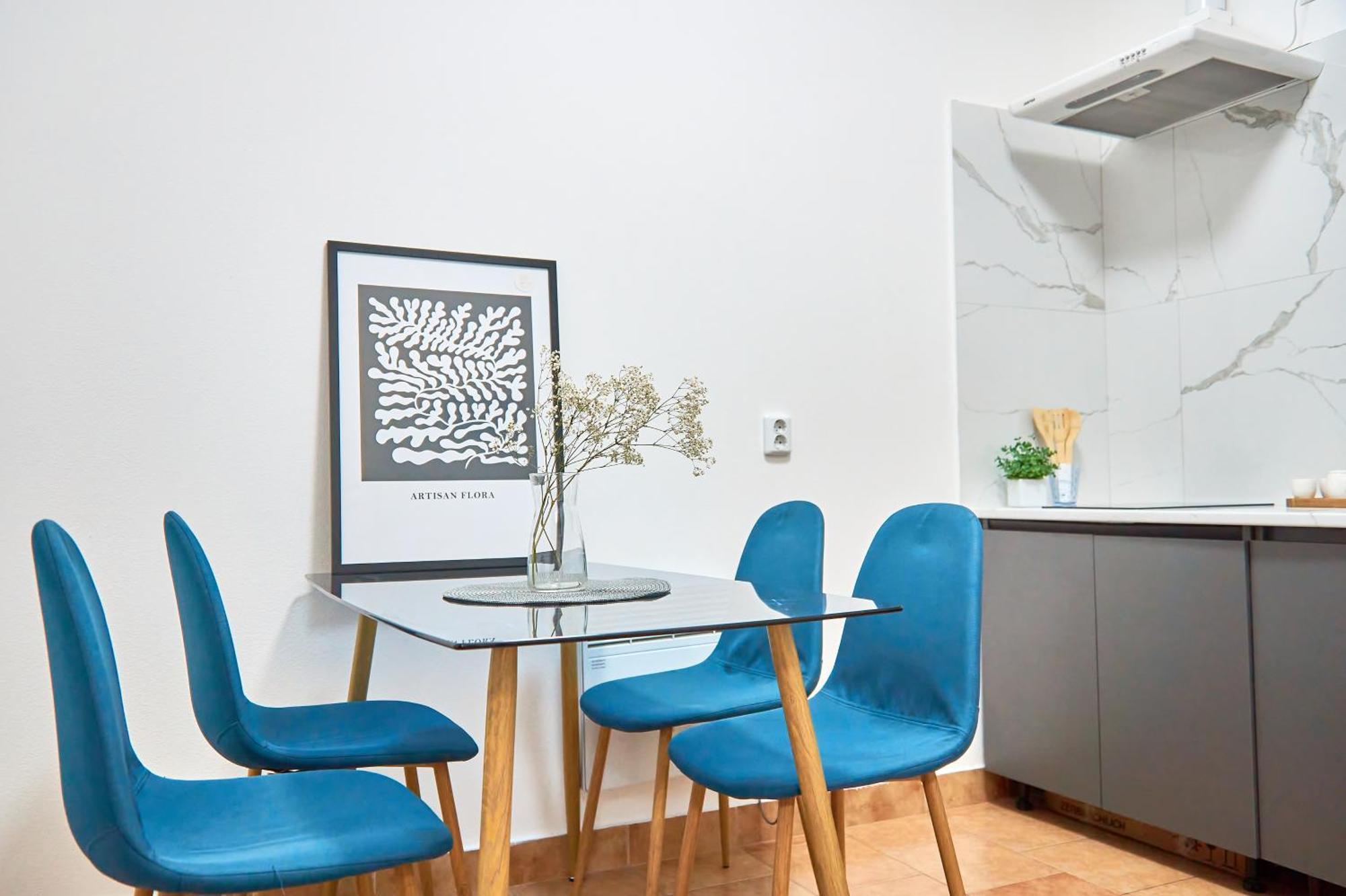 Elegant Lux Apartment In Central Square มุกาเชเว ภายนอก รูปภาพ